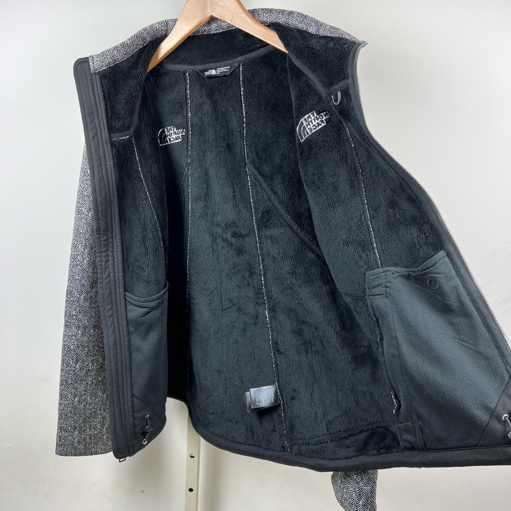 The North Face Women's Apex Chromium Thermal Jacket - Picture 8 of 11